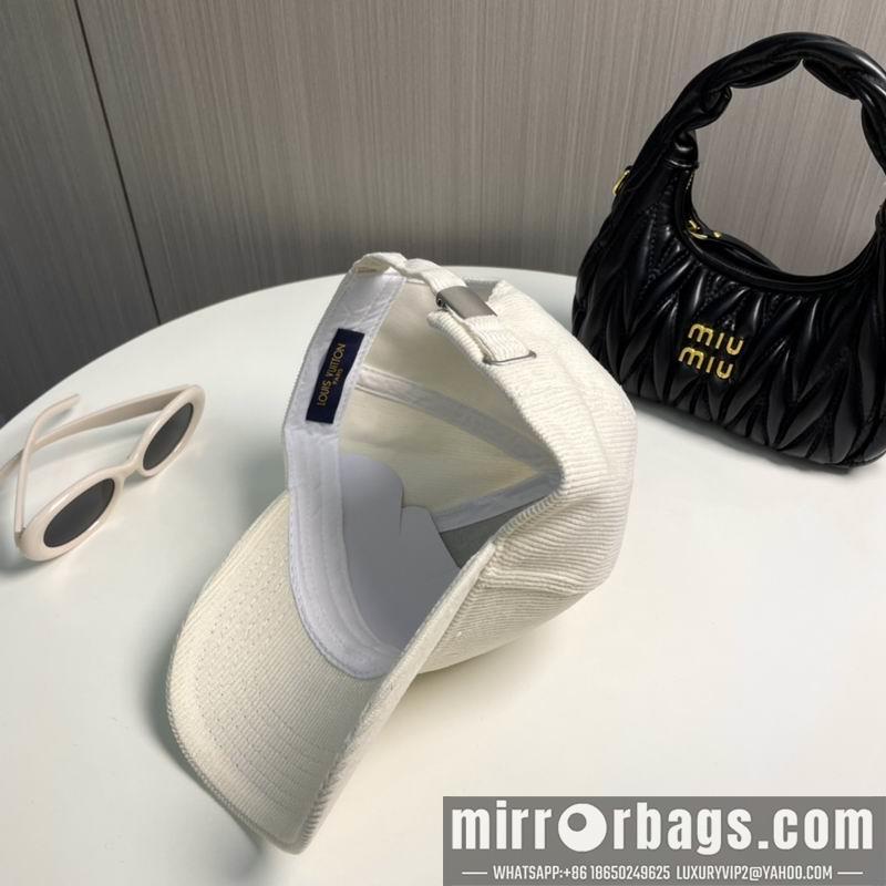 Replica LV cap dx113