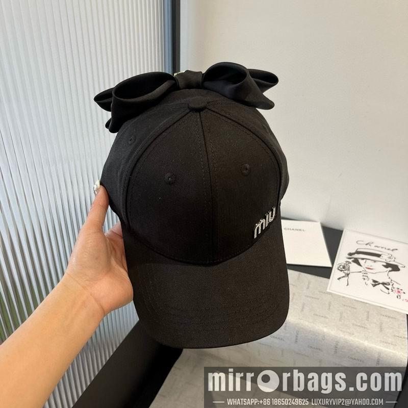 Replica Miumiu cap dx06