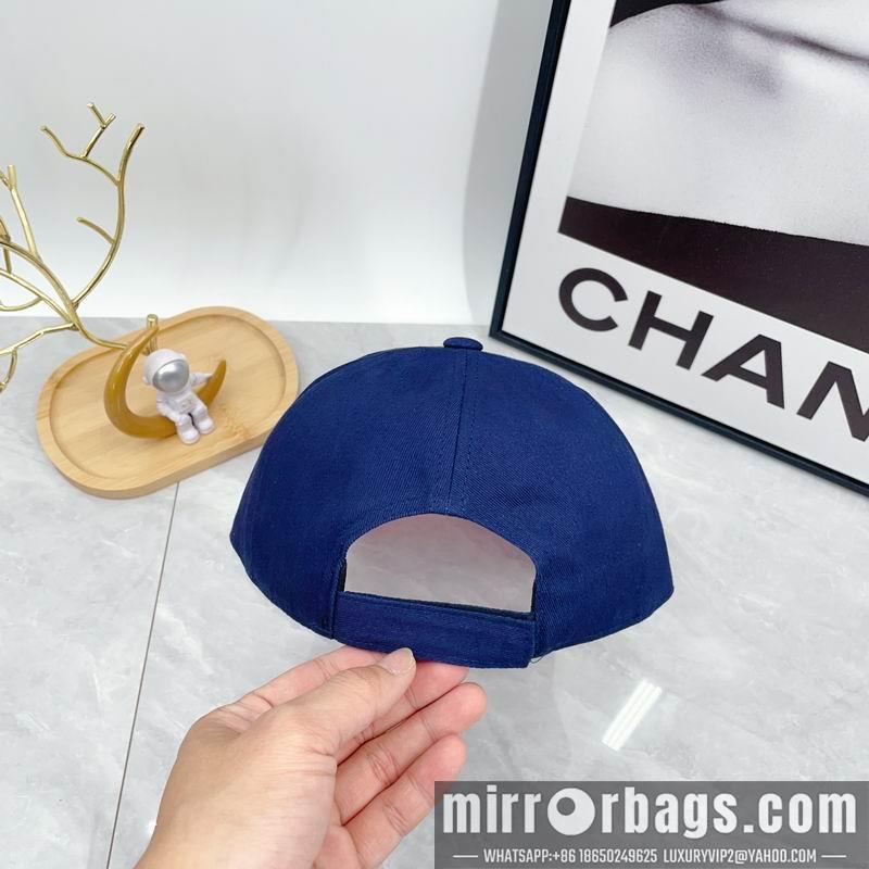 Replica Miumiu Cap dx33