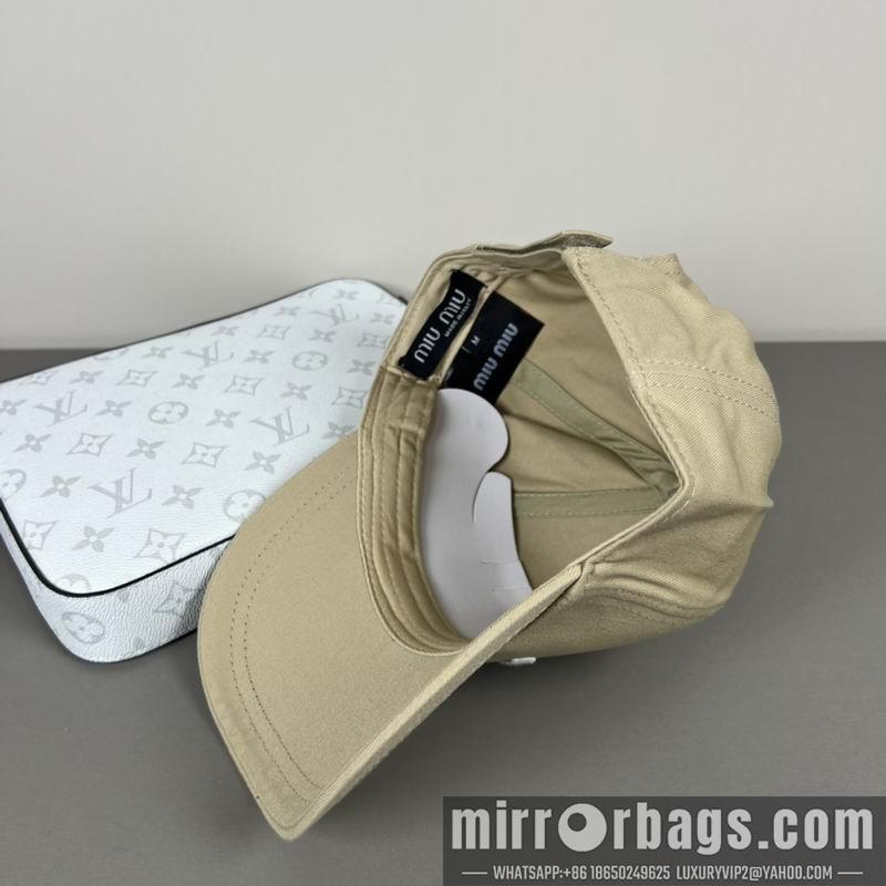 Replica Miumiu cap dx11