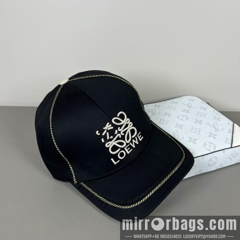 Replica Loewe cap dx47