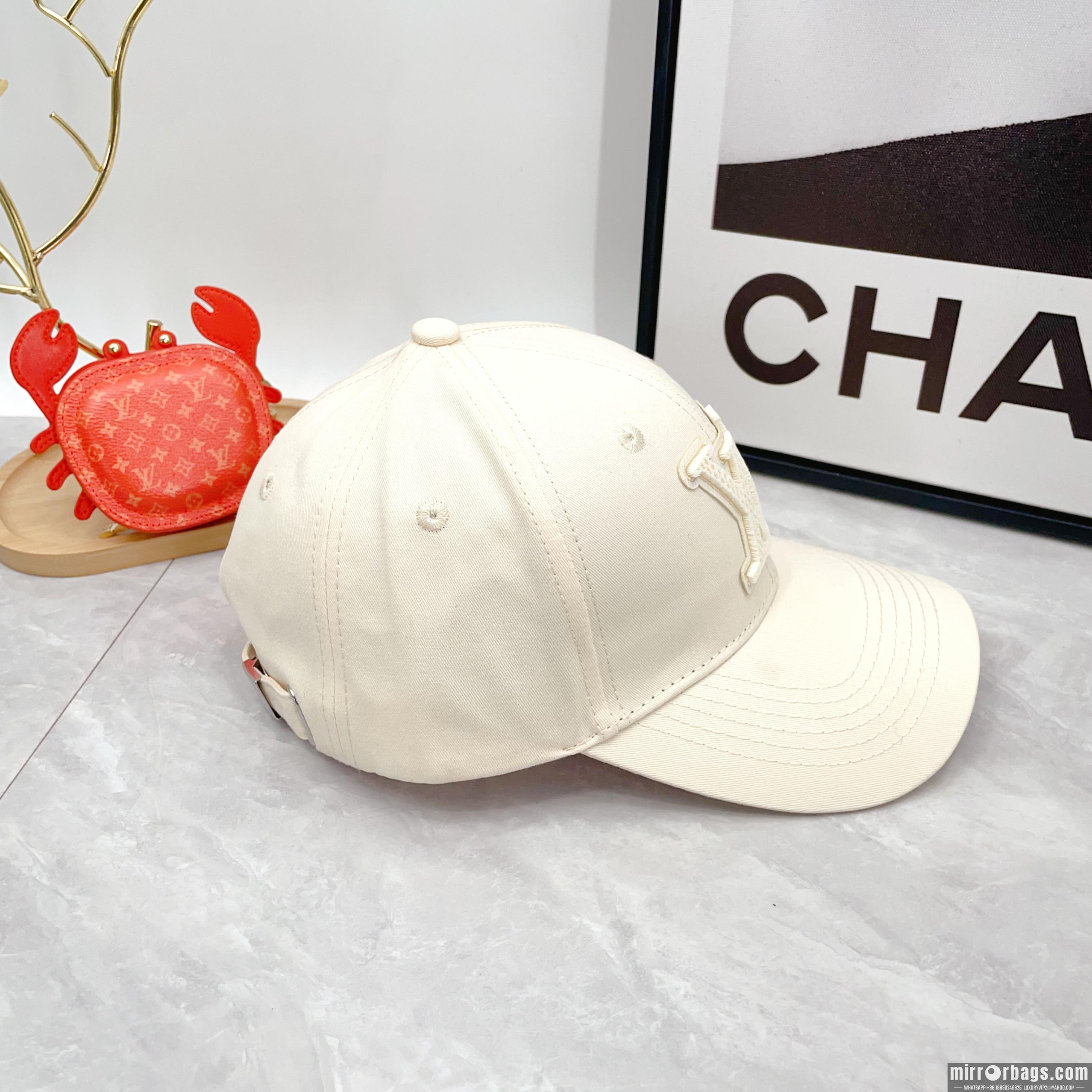 Replica LV Hat dx04