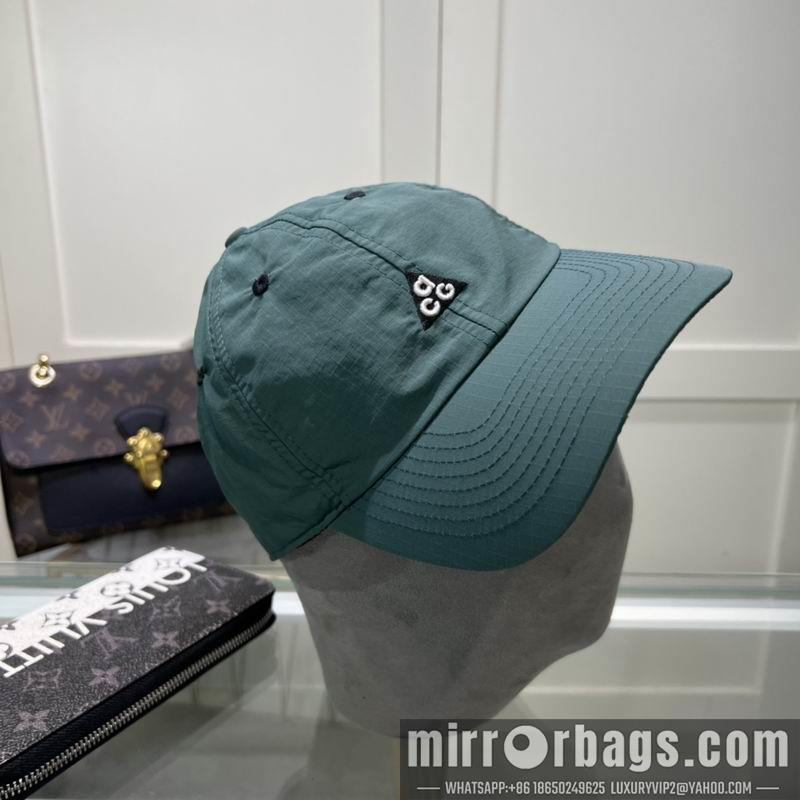Replica Other cap dx17