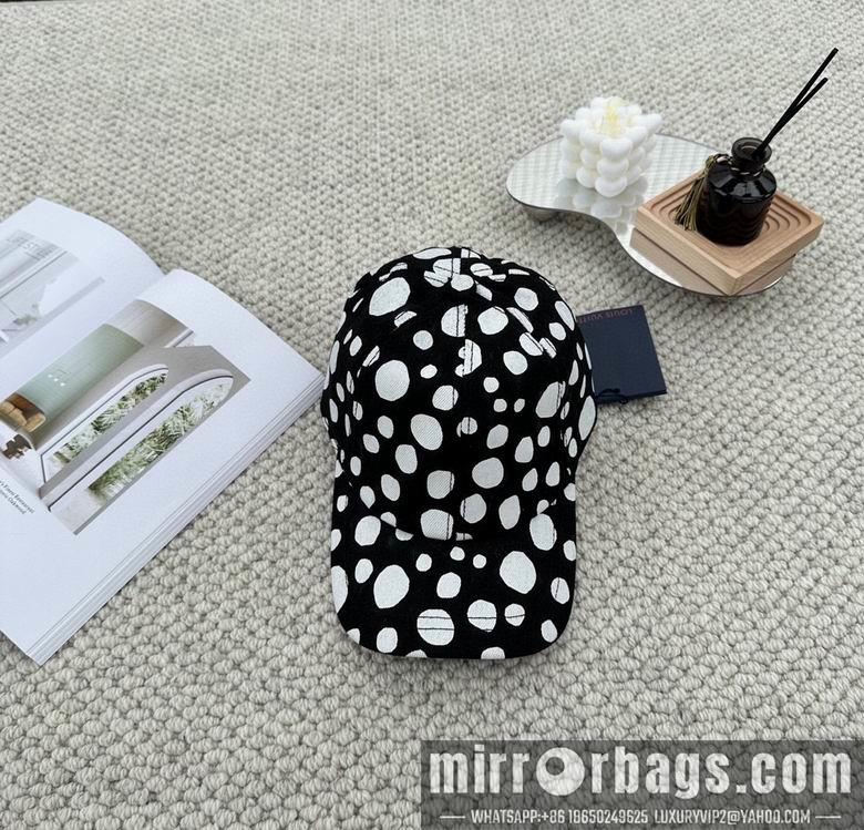 Replica LV Cap dxn22