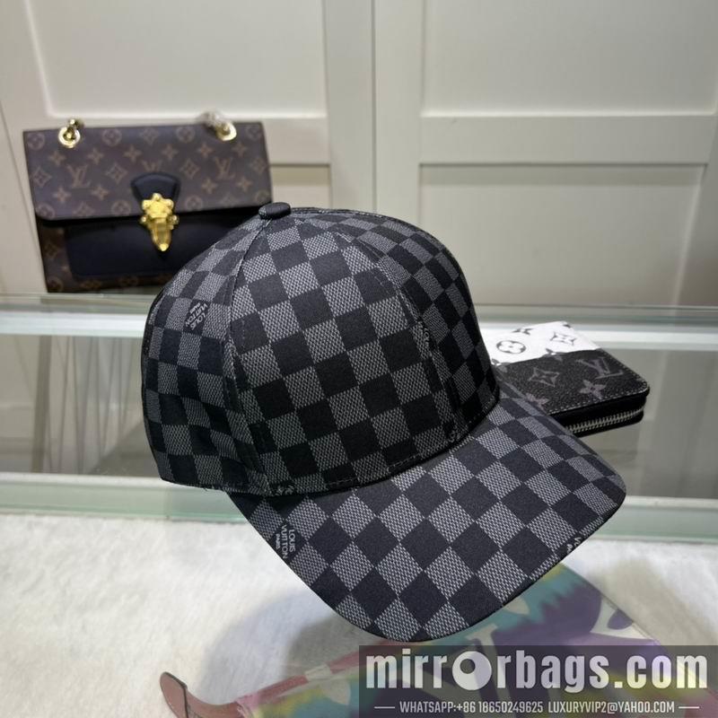 Replica LV cap 071304