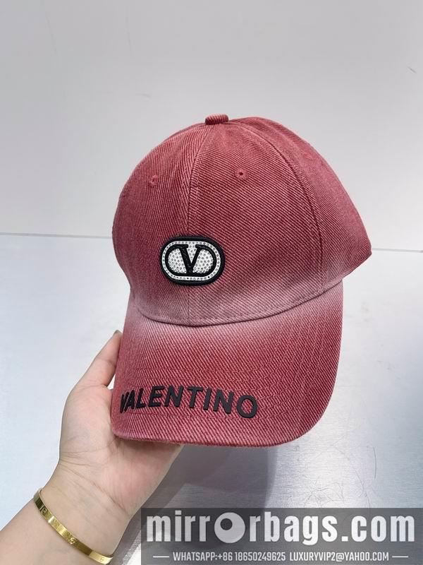 Replica Valentino Hat dx01