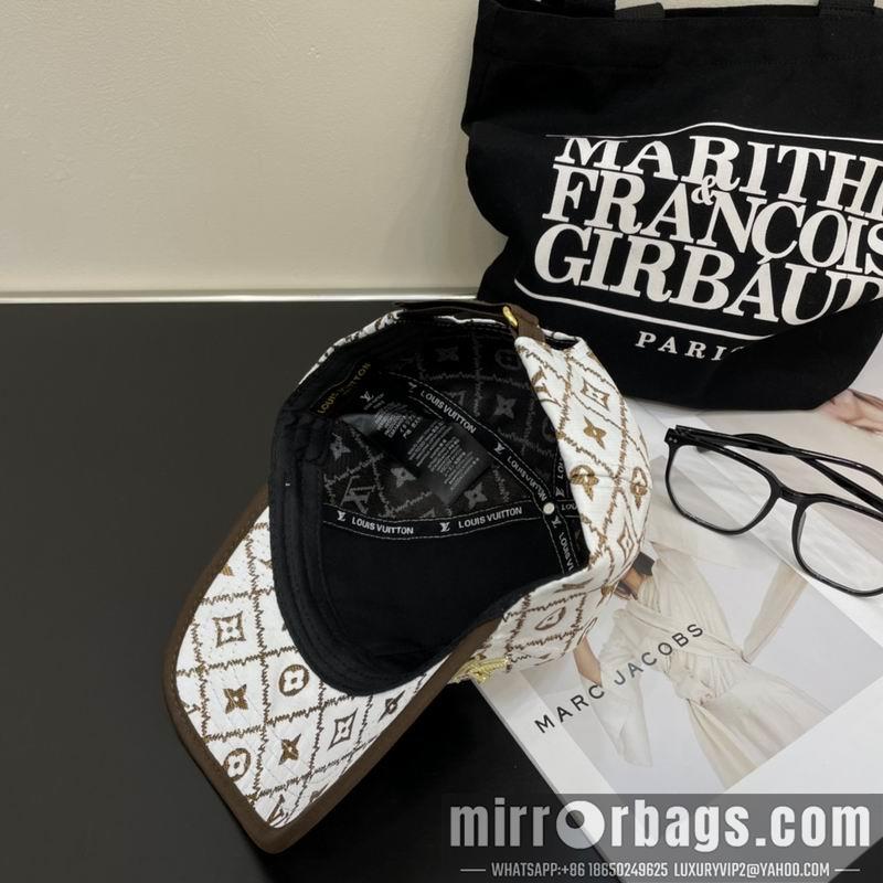 Replica LV Hat 042703