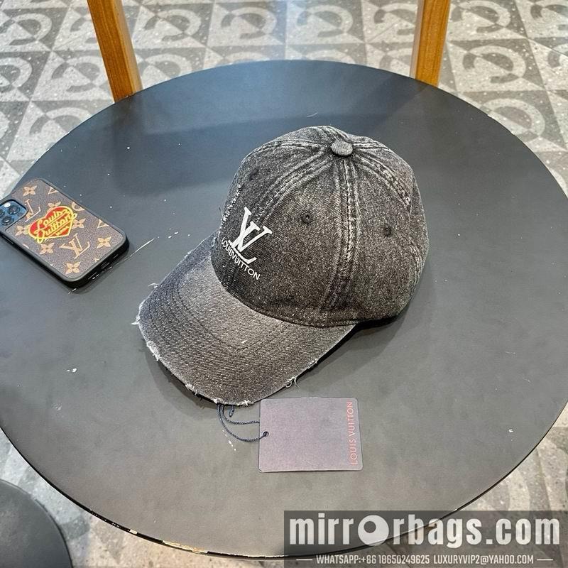 Replica LV  cap 072302