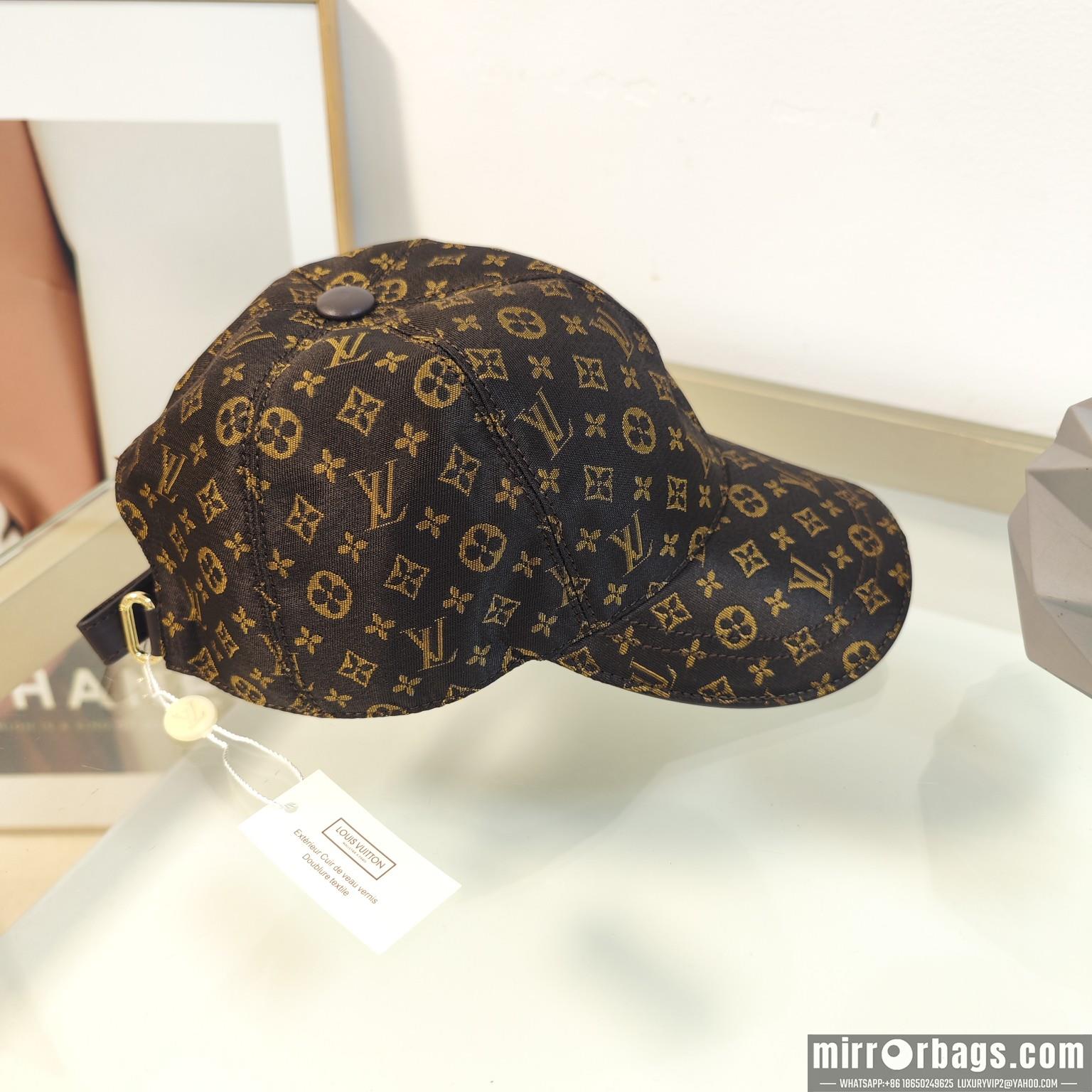 Replica LV cap dx120