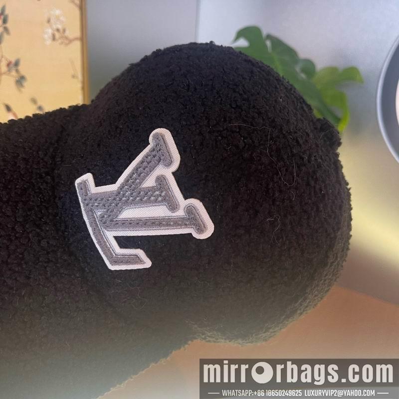 Replica LV cap 010601