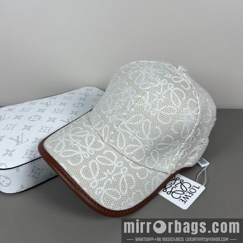 Replica Loewe Hat dx43