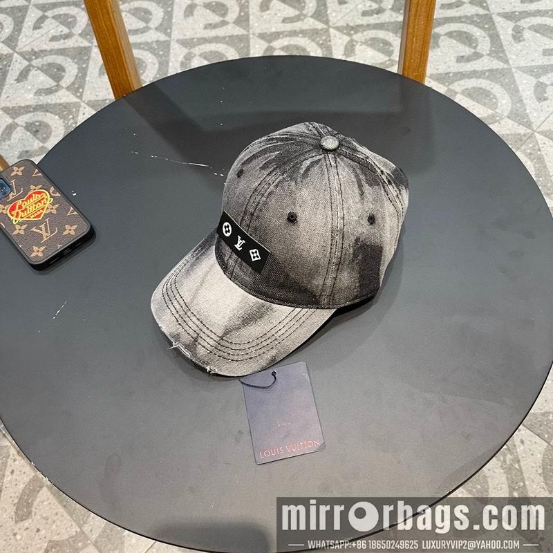 Replica LV cap 042809