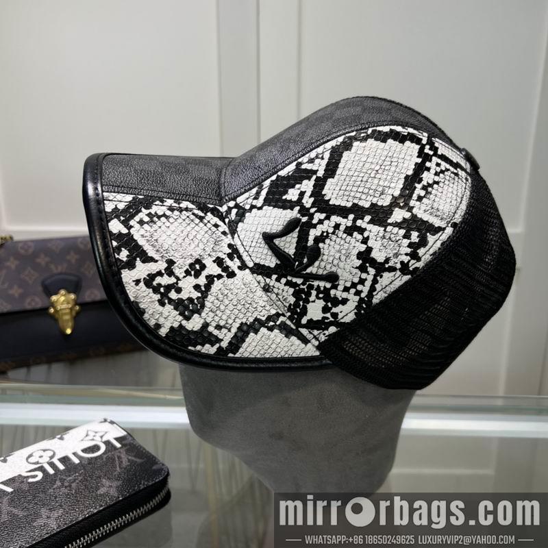 Replica LV cap dx18