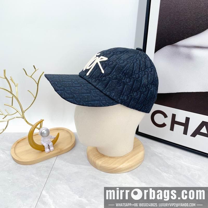 Replica Dior cap dx77