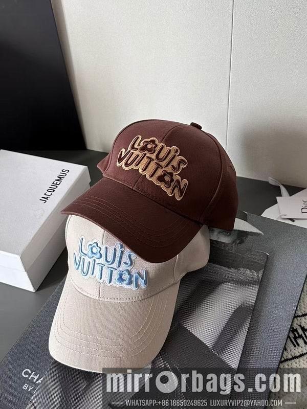 Replica LV cap dx30