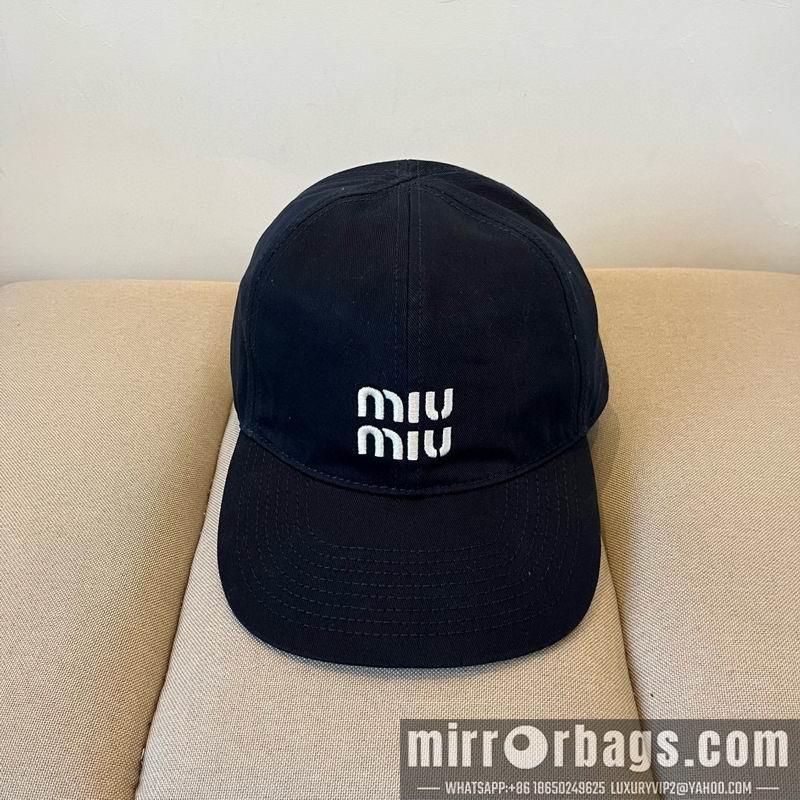 Replica Miumiu Cap dx32