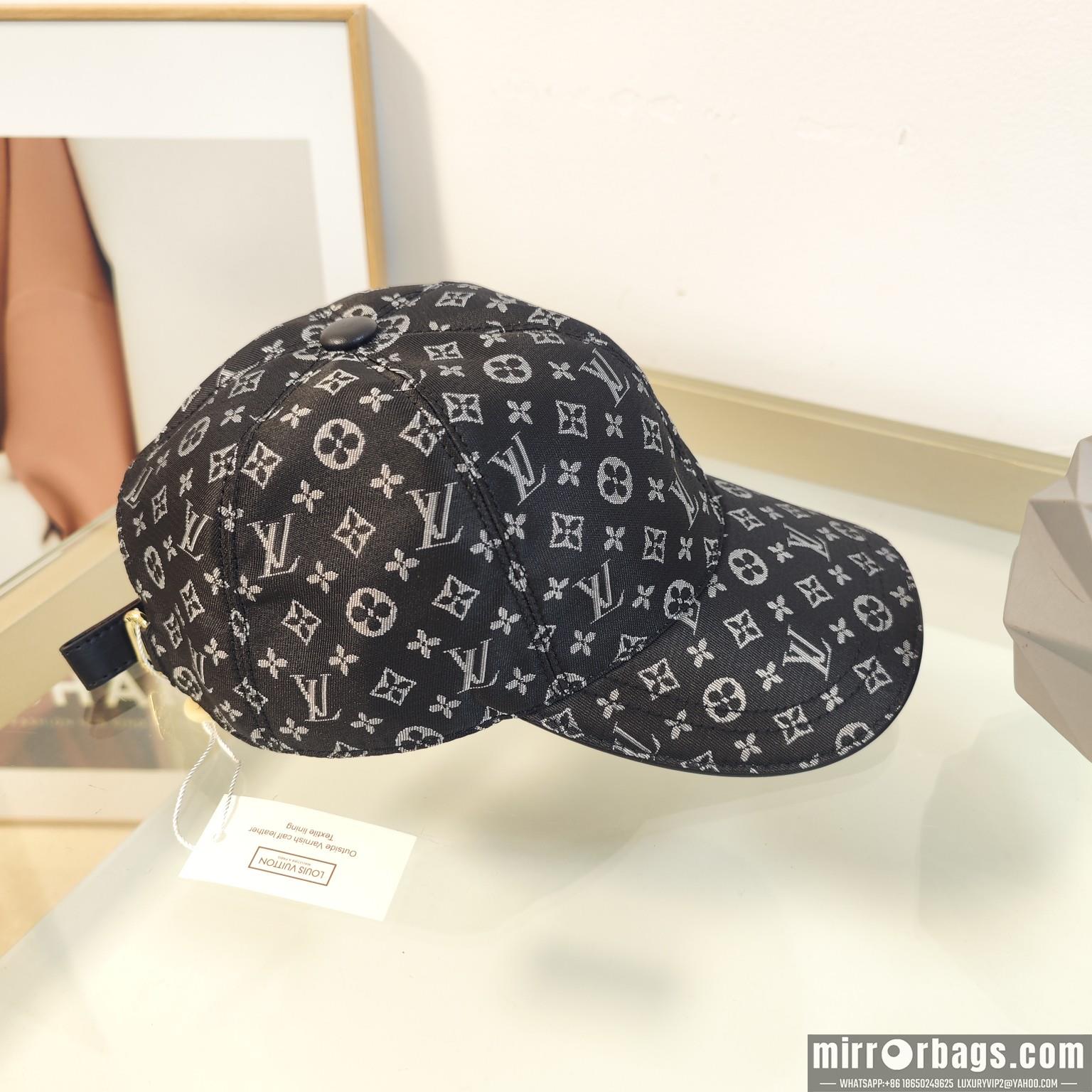 Replica LV cap dx120