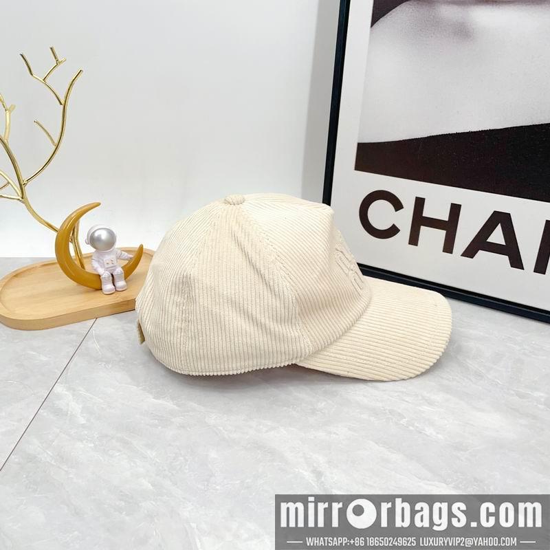 Replica Miumiu Cap dx34