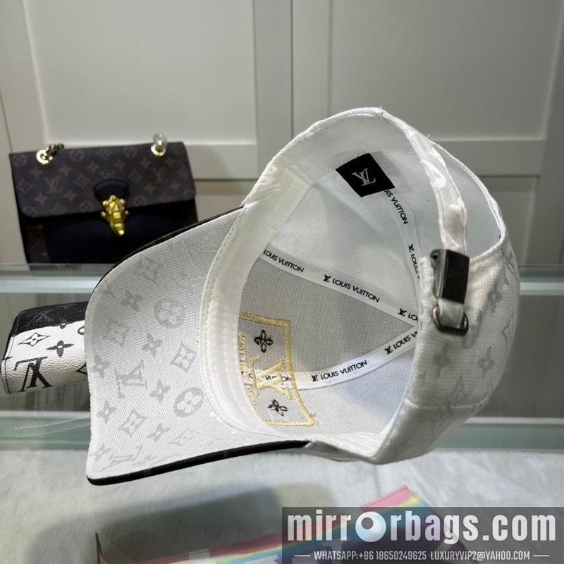 Replica LV cap dx23