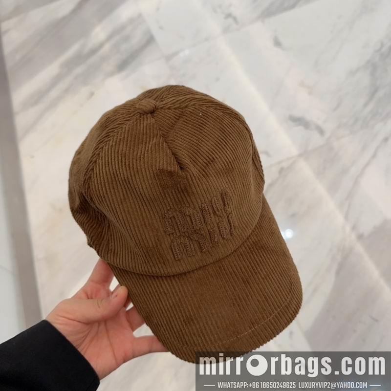 Replica Miumiu Cap dx37
