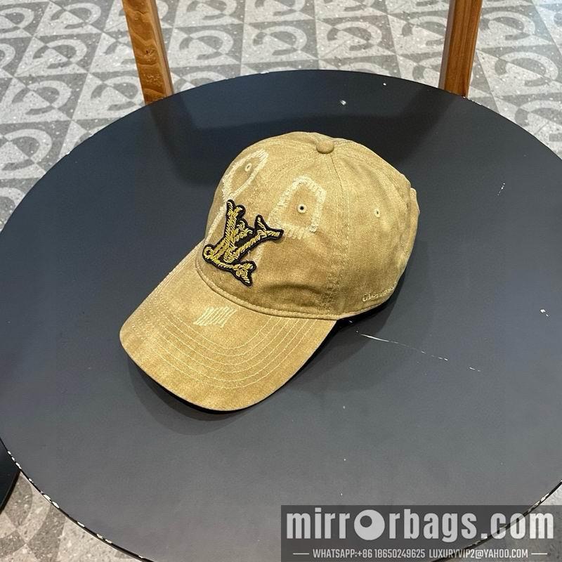 Replica LV cap 020803