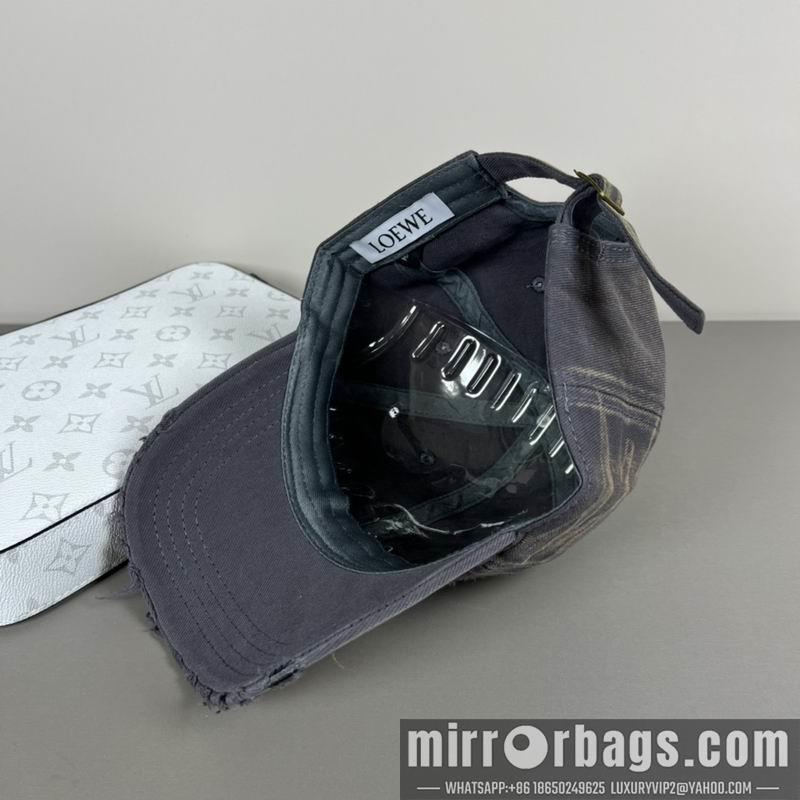 Replica Loewe cap dx42