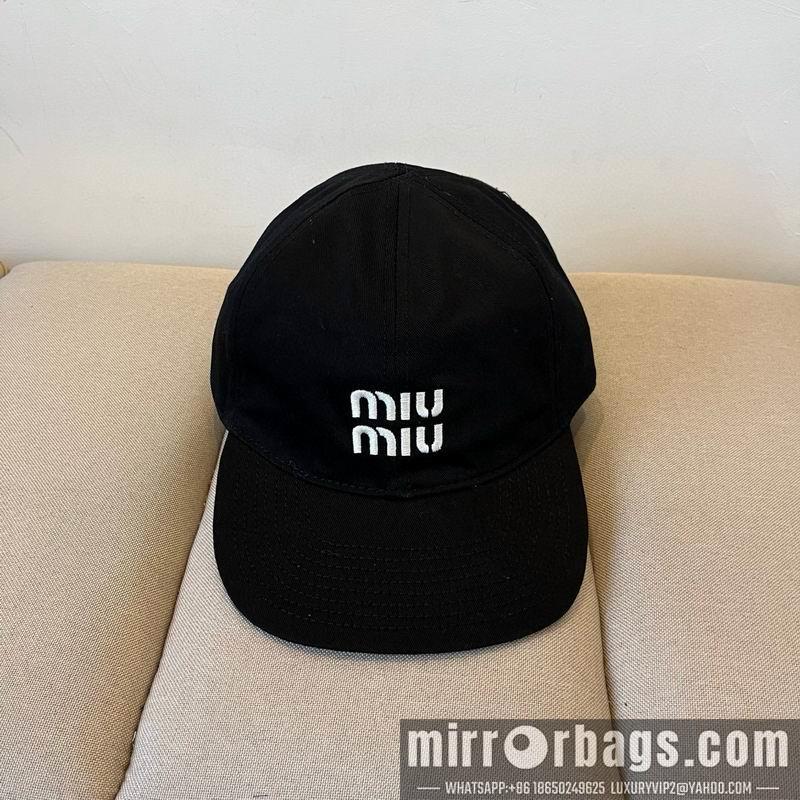 Replica Miumiu Cap dx32