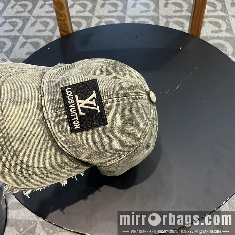 Replica LV cap 042811