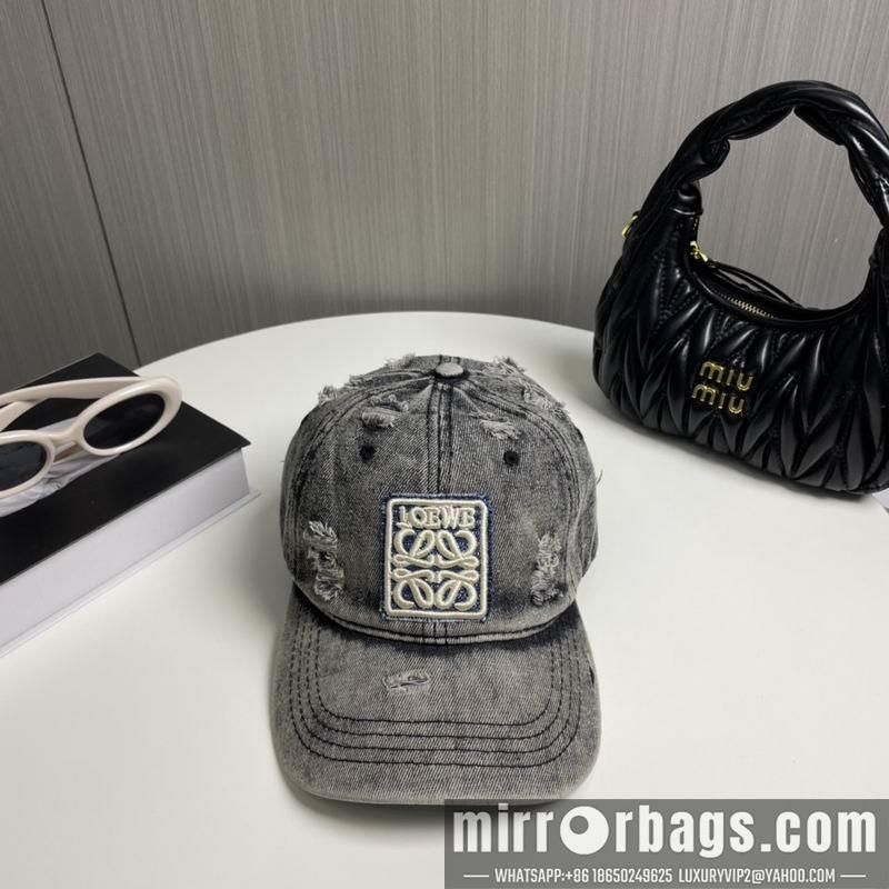 Replica Loewe cap dx50