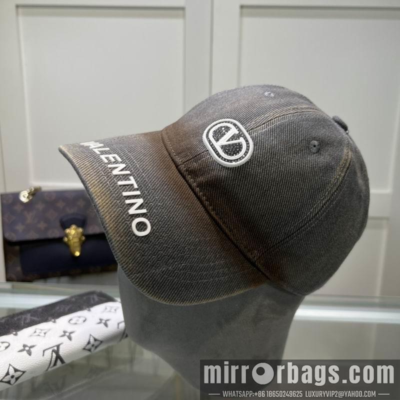 Replica Valentino Hat dx02