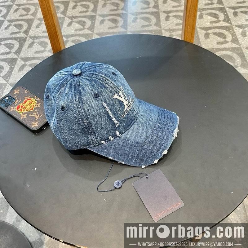 Replica LV  cap 072302