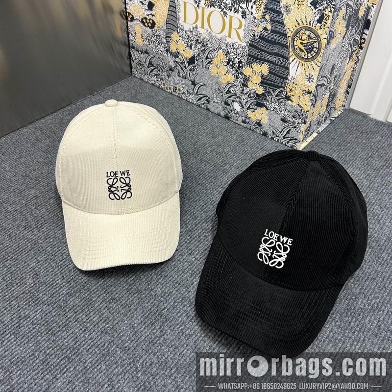 Replica Loewe cap dx31