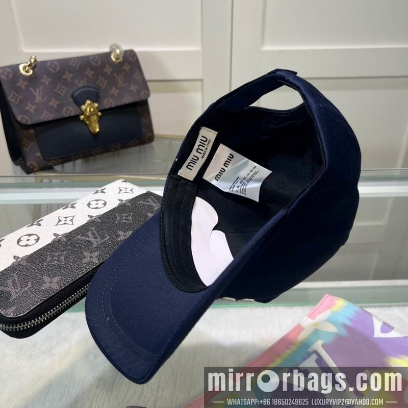 Replica Miumiu cap dx49