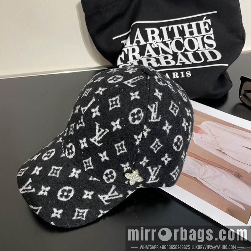 Replica LV Cap 121472
