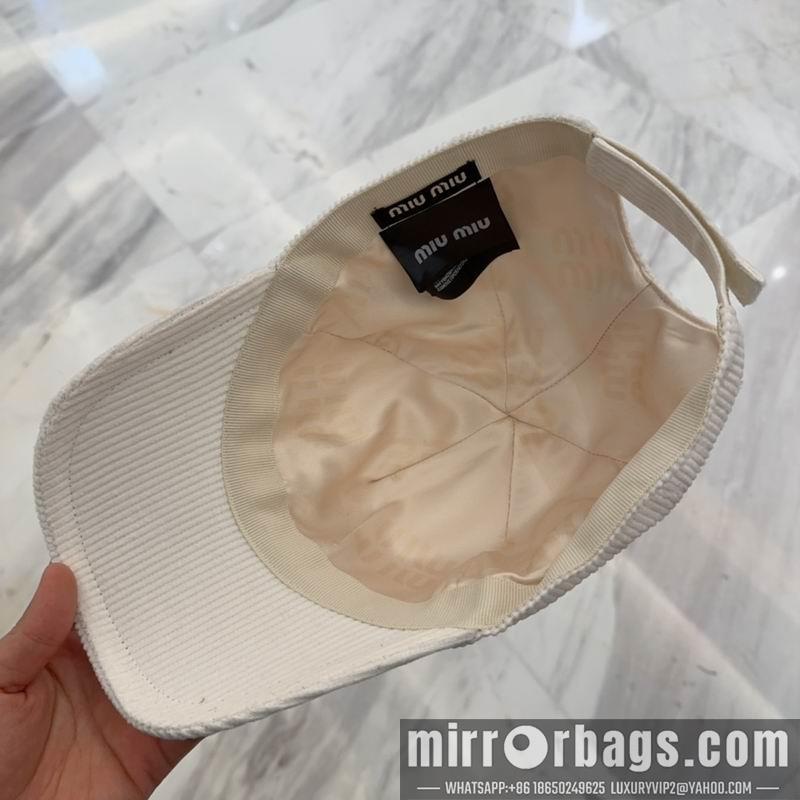 Replica Miumiu Cap dx37