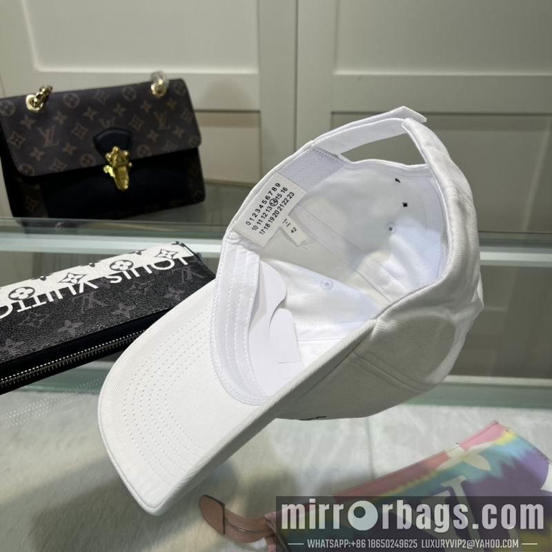 Replica Other cap 042701