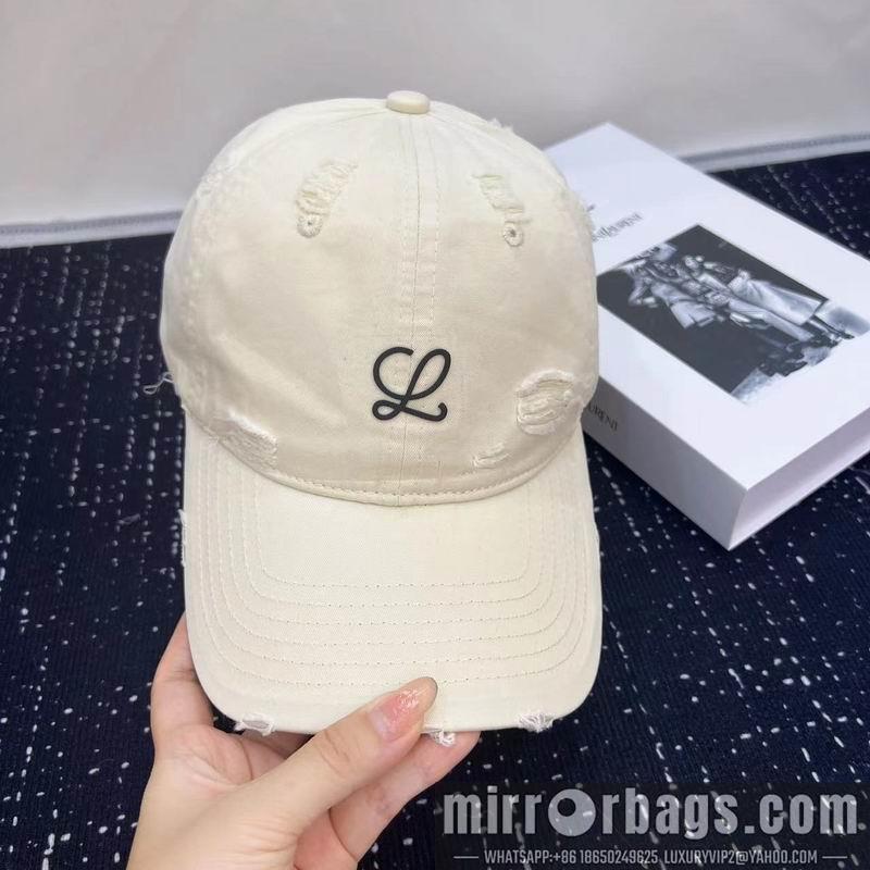 Replica Loewe cap dx18