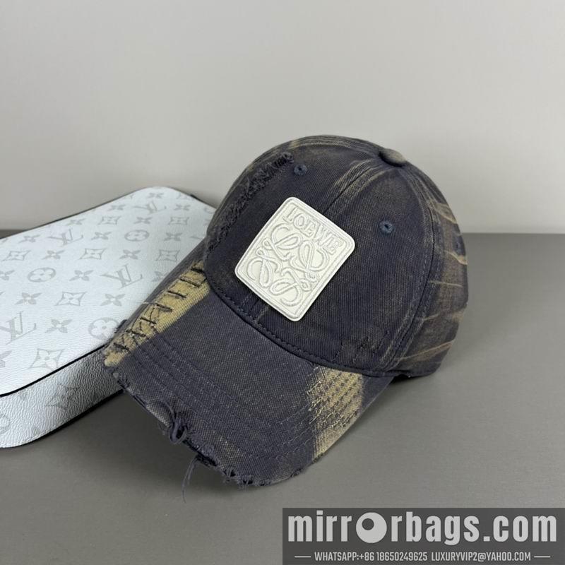 Replica Loewe cap dx42