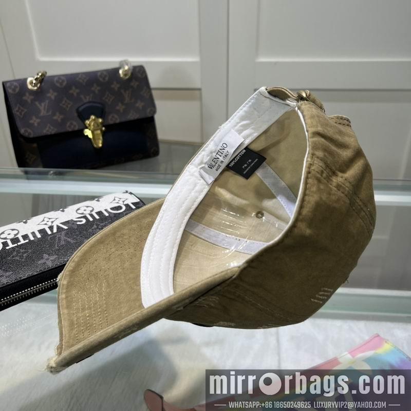 Replica Valentino Hat 042701