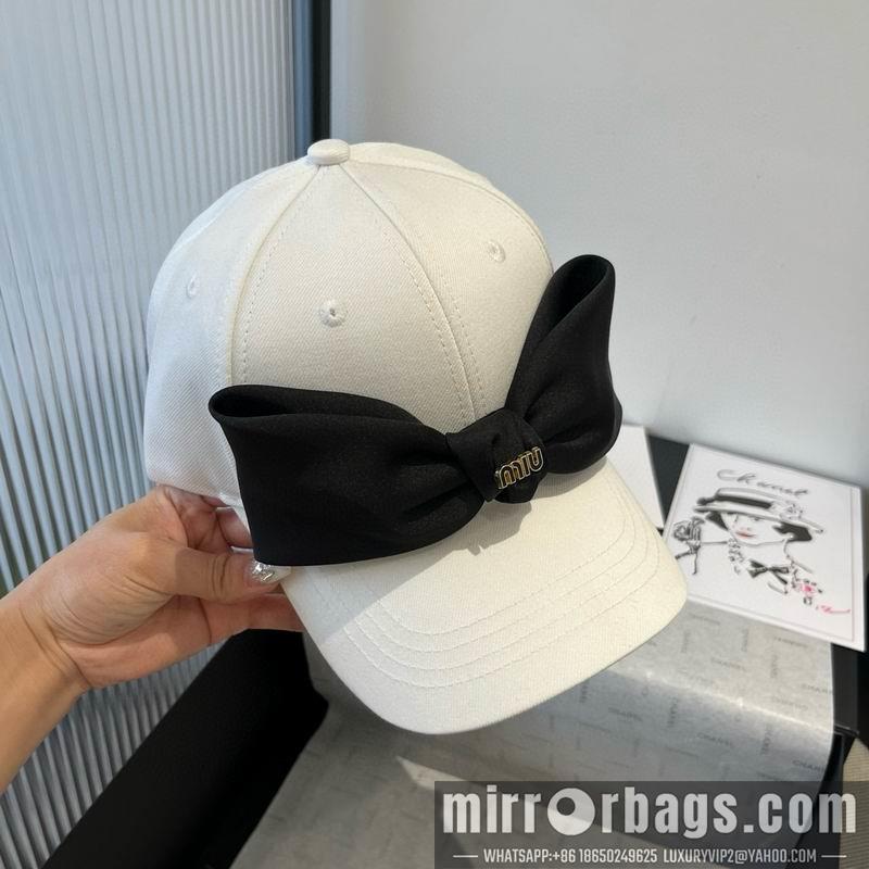 Replica Miumiu cap dx05