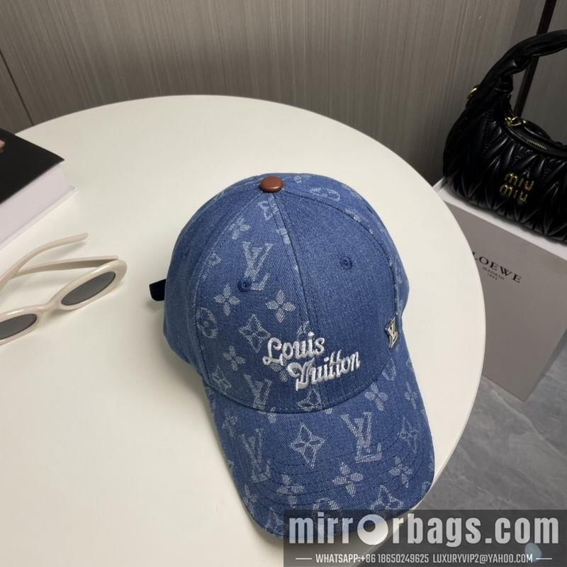 Replica LV cap dx95
