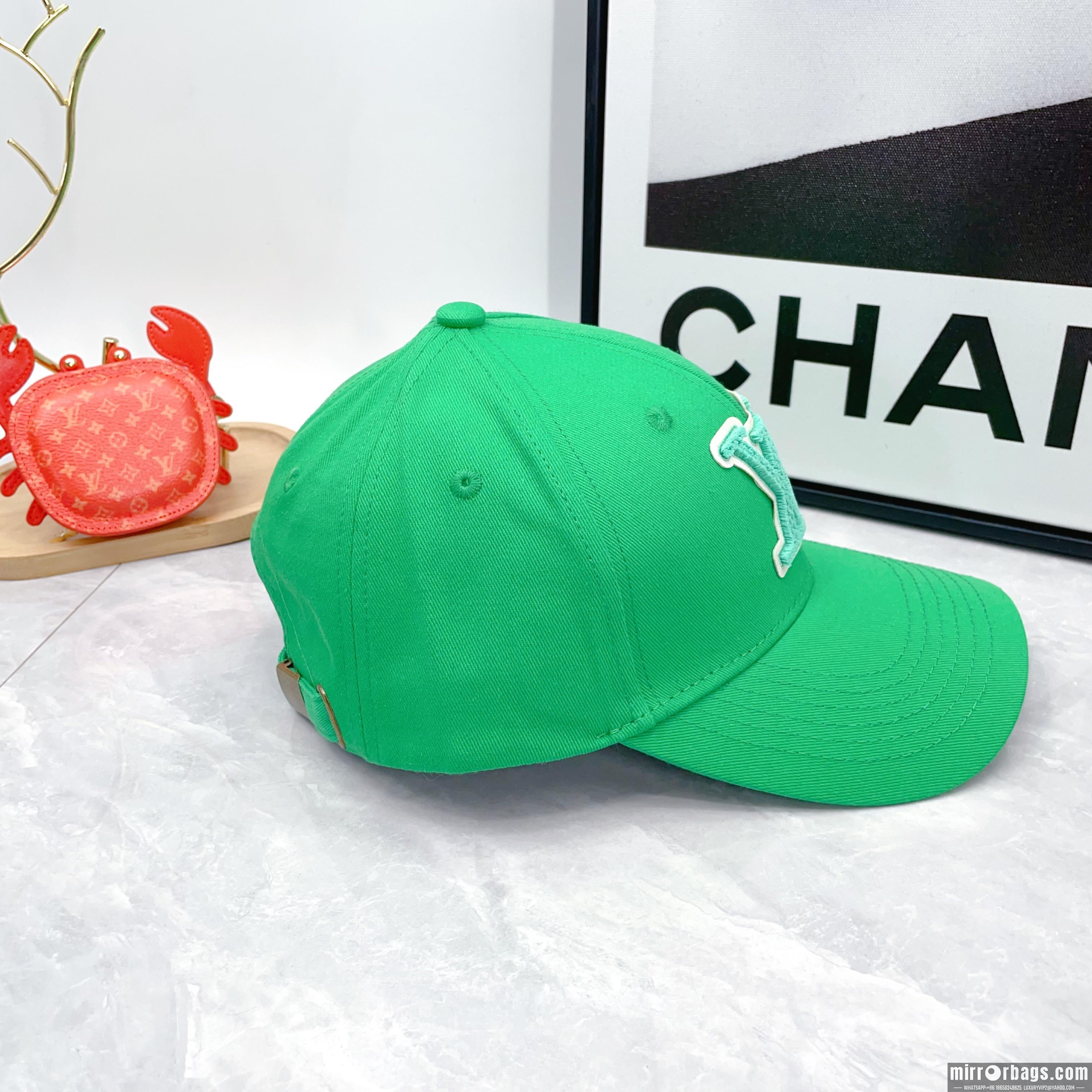 Replica LV Hat dx04