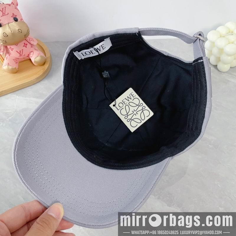 Replica Loewe cap dx20