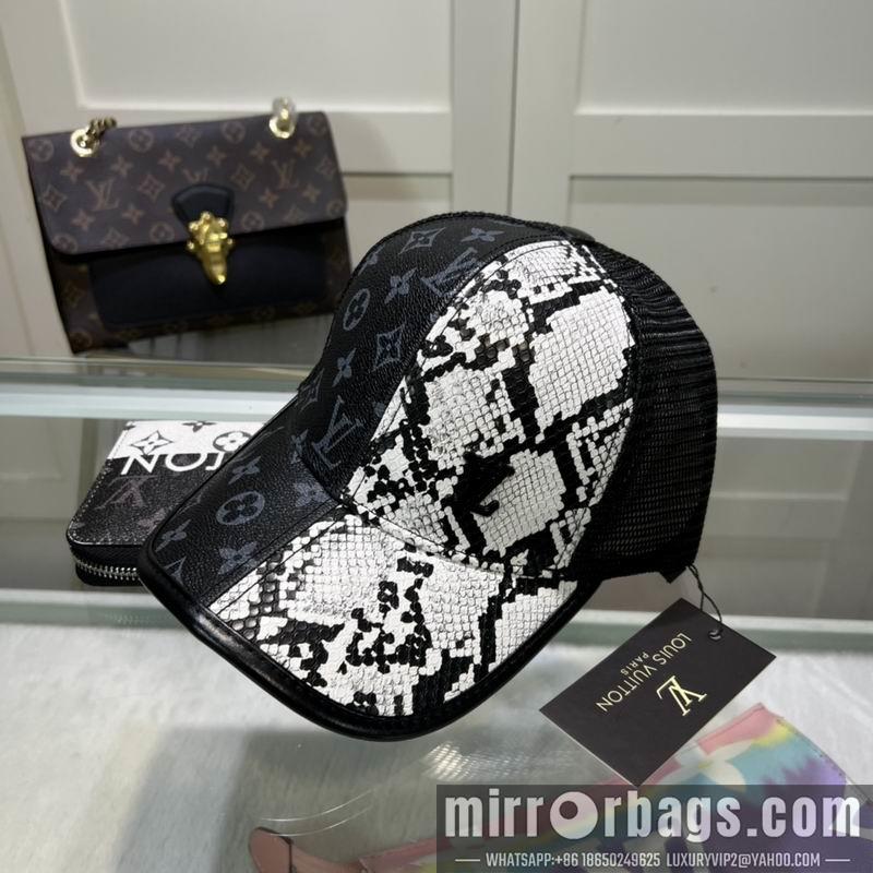 Replica LV cap dx17