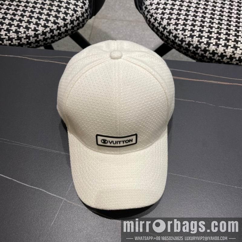 Replica LV cap 010701