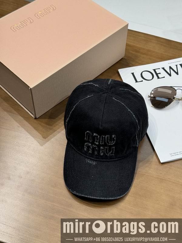 Replica Miumiu cap dx94