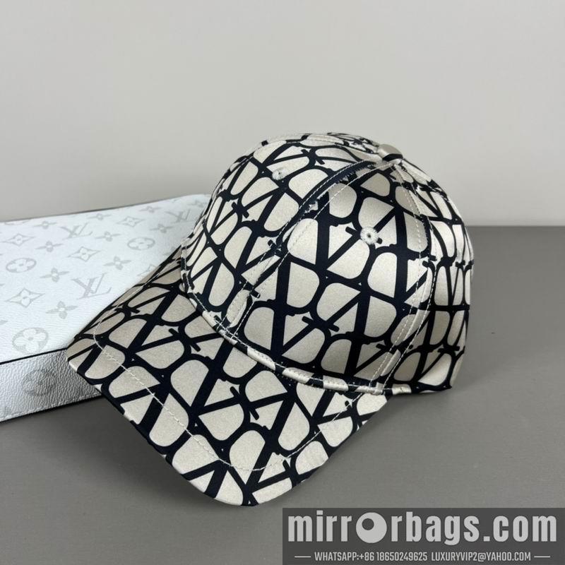 Replica Valentino Hat dx03