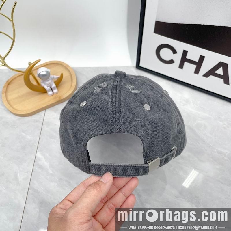 Replica Miumiu cap dx22