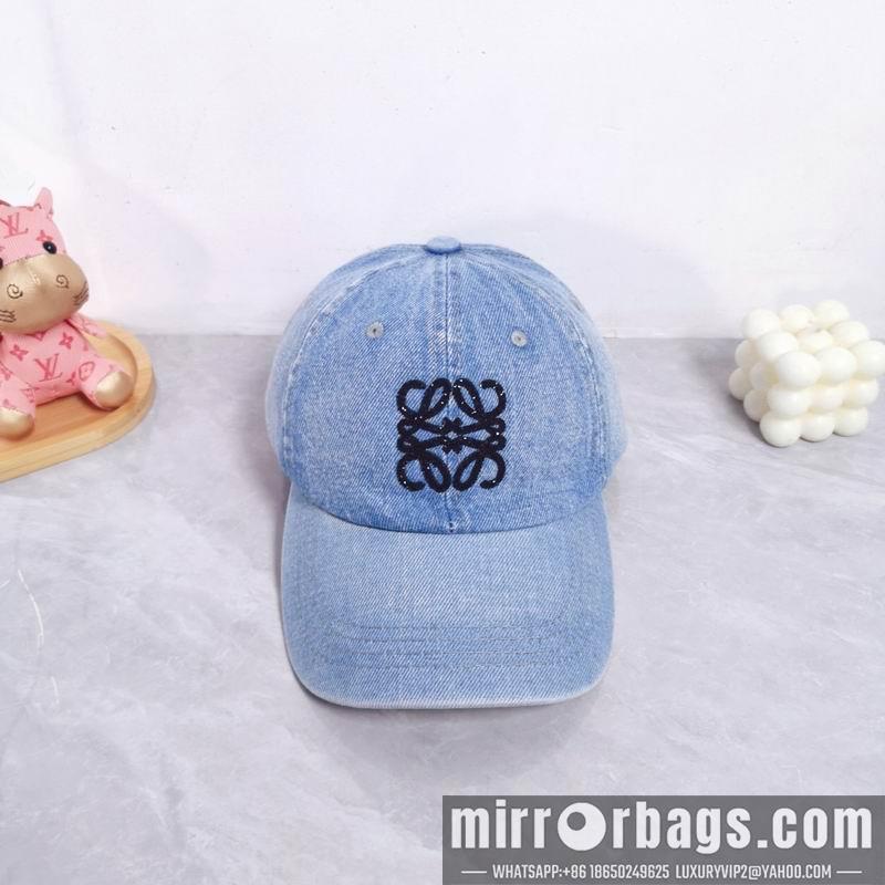 Replica Loewe Cap dx07