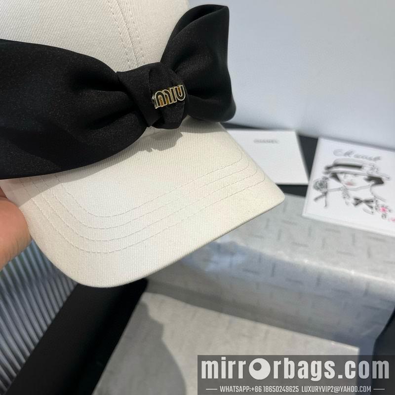 Replica Miumiu cap dx05